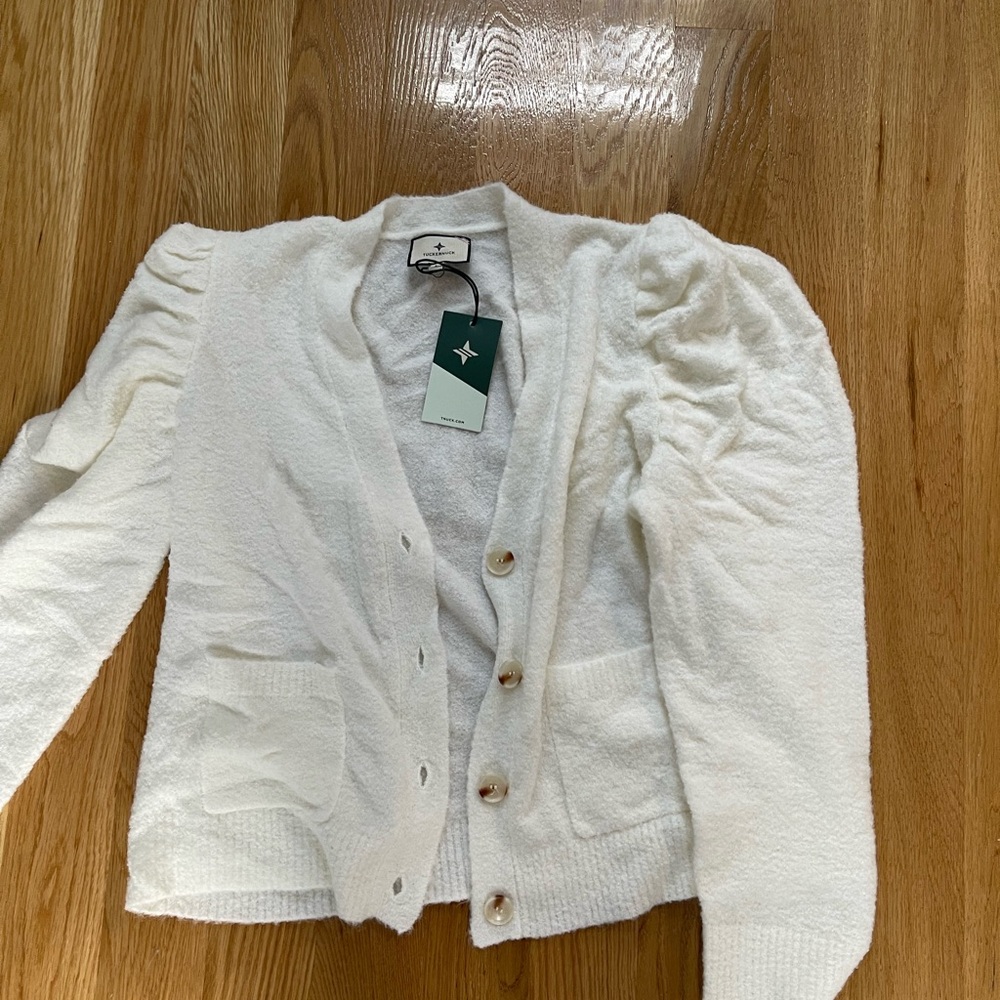 Tuckerneck cardigan